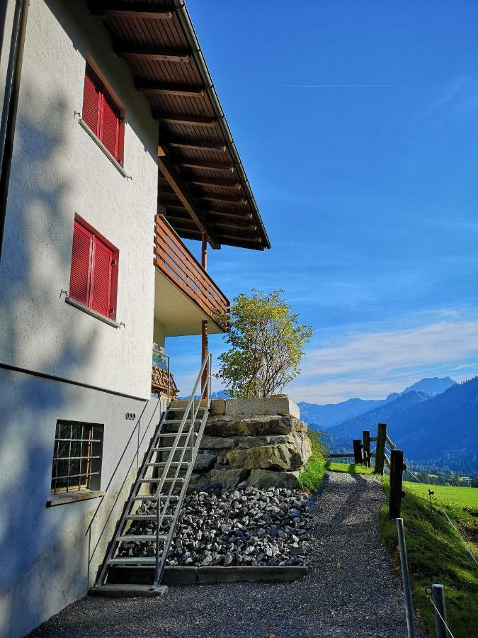 Апартаменти Haus Kipfen Sibratsgfall Екстер'єр фото